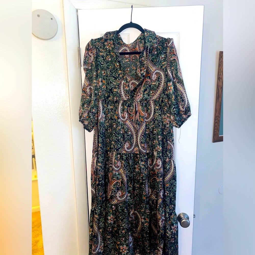 Classy button up dress from Zara!